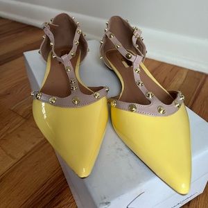 Halogen Yellow Leather Flats with gold accents; new never worn, size 7.5